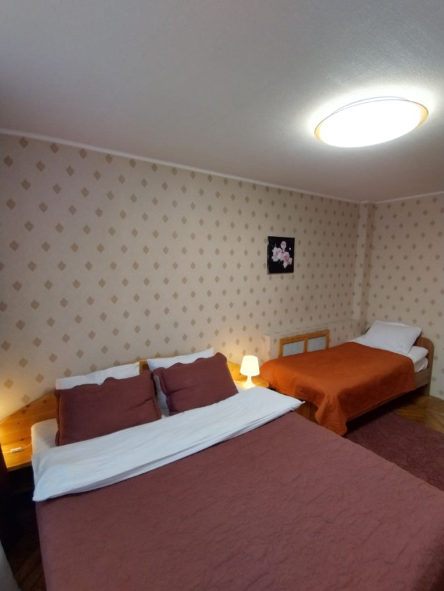 "Уютная в Самом Центре" 2х-комнатная квартира в Мурманске - фото 4