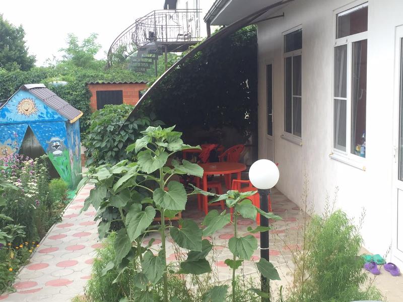 "Азовия" гостевой дом в Кучугурах - фото 3