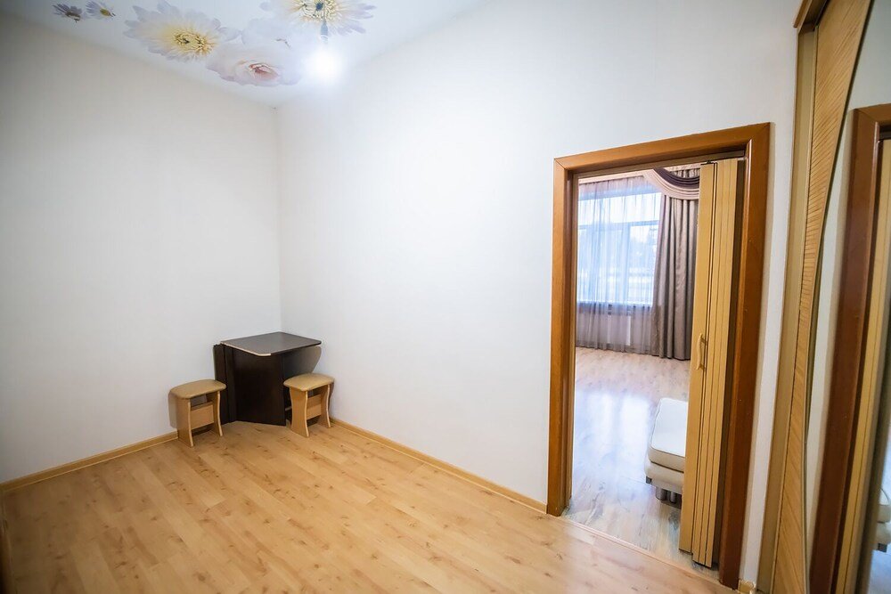 2х-комнатная квартира Семеновская 10 во Владивостоке - фото 2