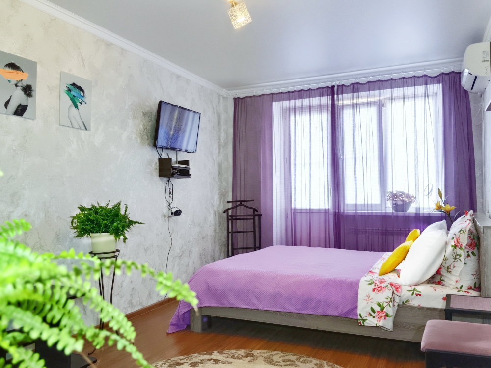 1-комнатная квартира Богдана Хмельницкого 41к1 в Астрахани - фото 1