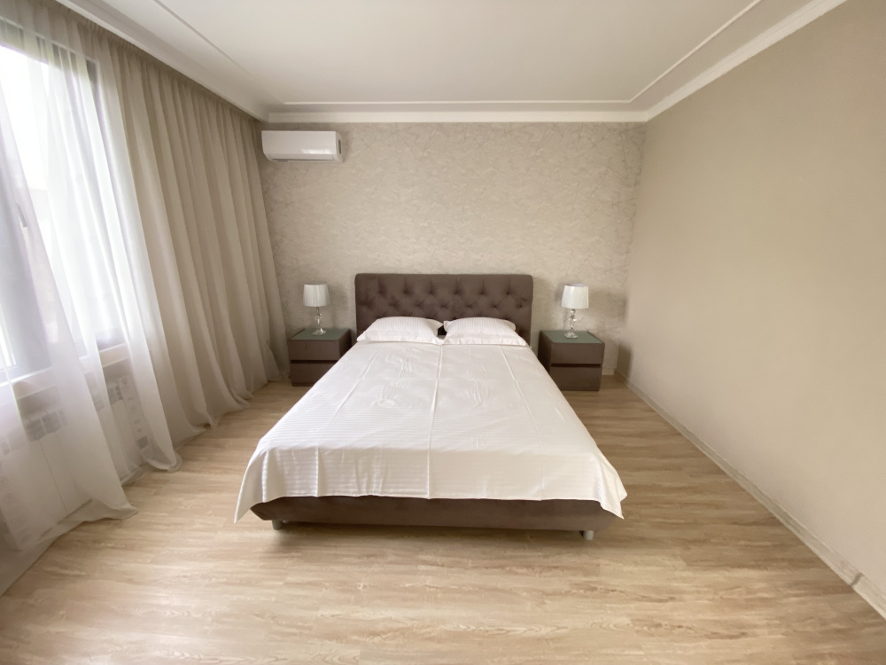 "Бежевая" 3х-комнатная квартира в Сухуме - фото 7
