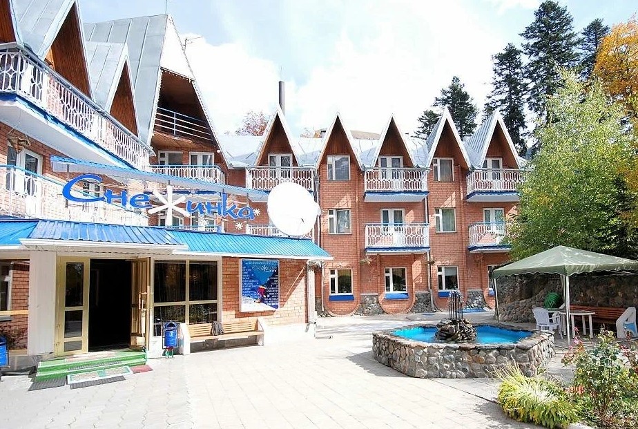 "Снежинка" гостиница в Карачаевске - фото 1