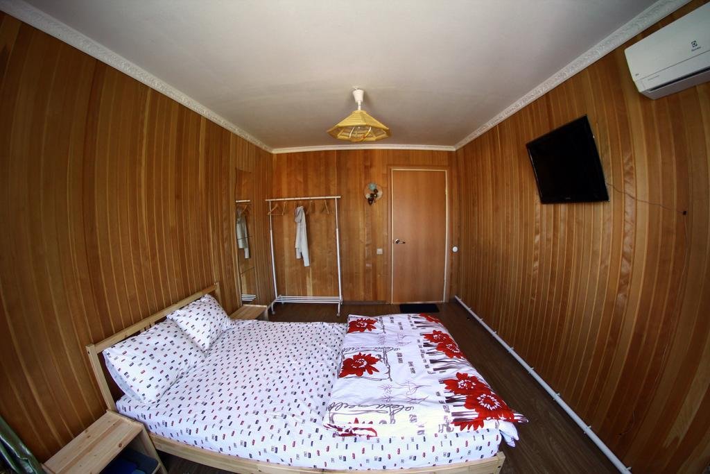 "Кедровый дом Кочиевских" мини-гостиница в Горно-Алтайске - фото 2