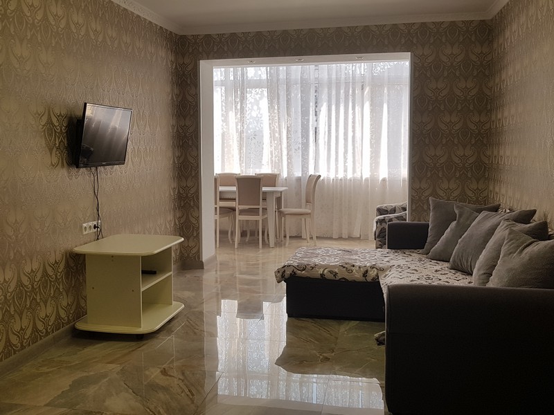 2х-комнатная квартира Лакоба 114 в Сухуме - фото 1