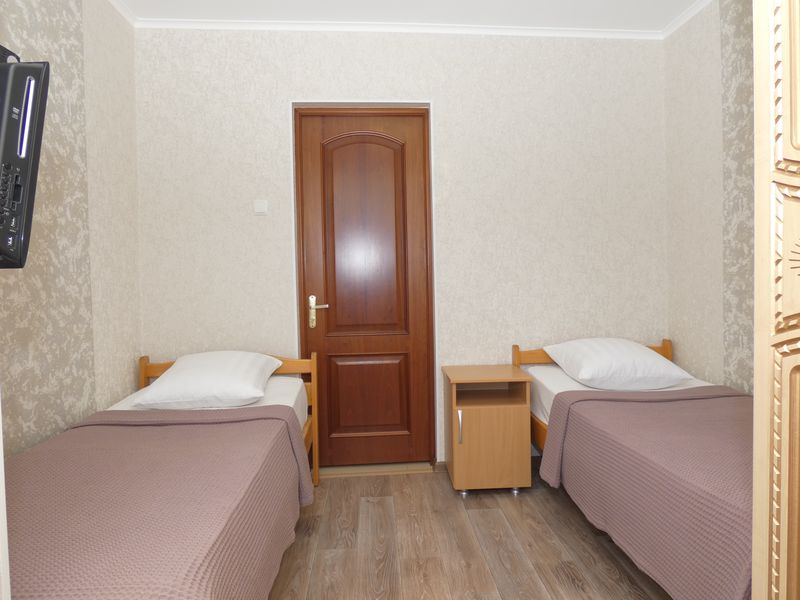 "У Алины" гостевые комнаты в Лазаревском - фото 15