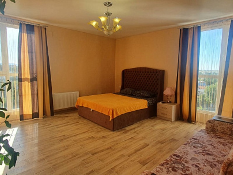 2х-комнатная квартира Черноморская набережная 1-К в Феодосии - фото 1