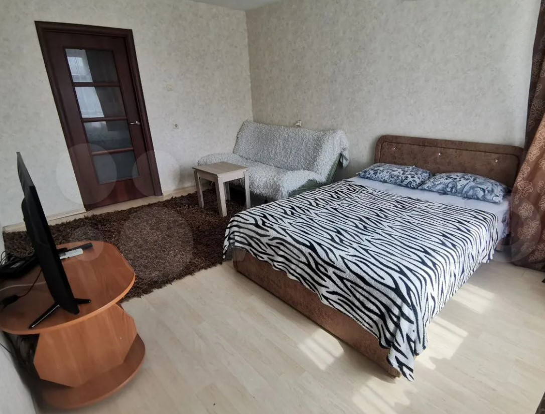 1-комнатная квартира Пермякова 72 в Тюмени - фото 1