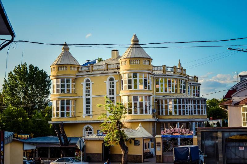 "Атлантида" гостиница в Кисловодске - фото 1