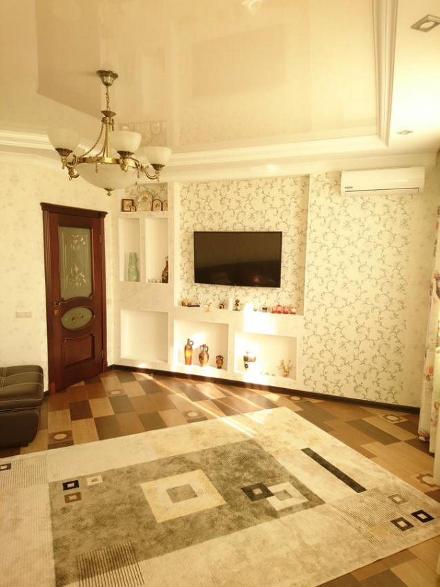 2х-комнатная квартира Крылова 15к1 в Анапе - фото 1