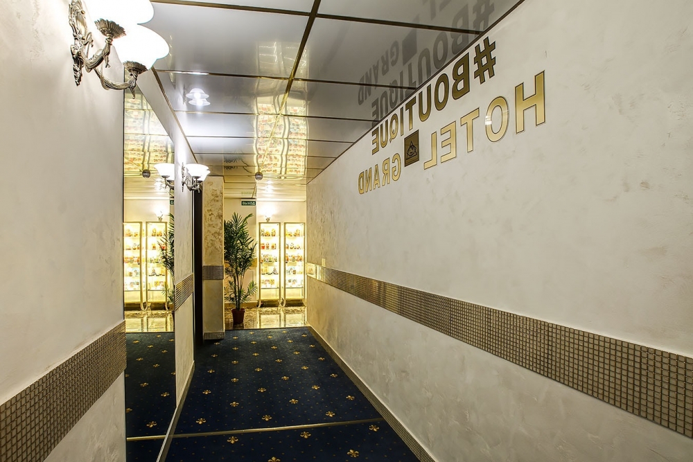 "Гранд" бутик-отель в Санкт-Петербурге - фото 1