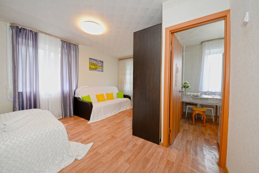 "Уютная и Теплая" 1-комнатная квартира в Волгограде - фото 3