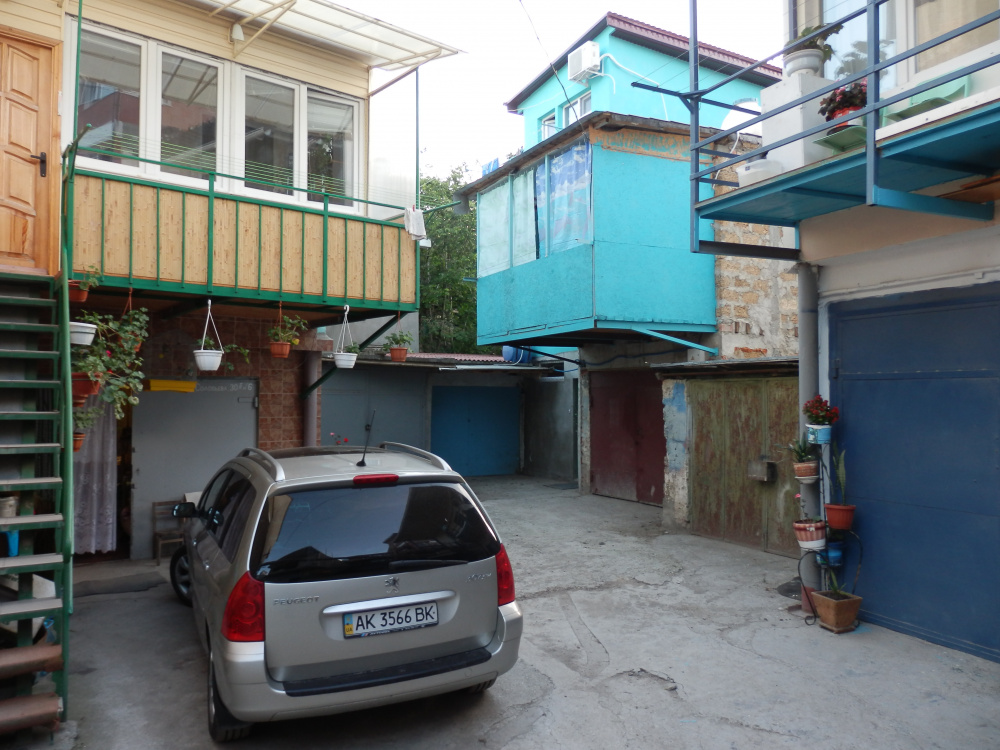 "Коттедж с гаражом" дом под-ключ в Гурзуфе - фото 2
