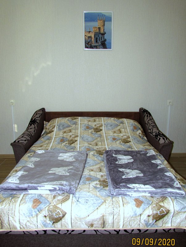 "Апартаменты в частном доме" 2х-комнатная квартира в Севастополе - фото 12