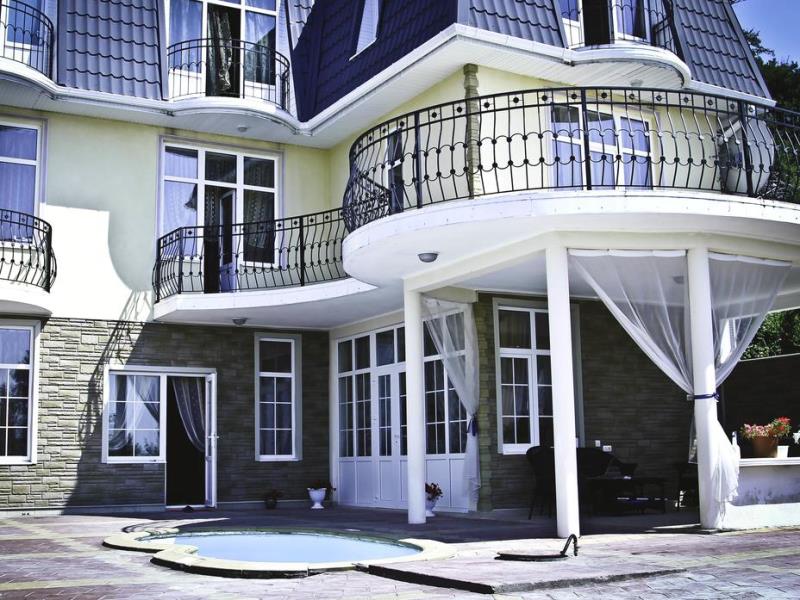 "Guest House SunCity" гостевой дом в Дагомысе - фото 1
