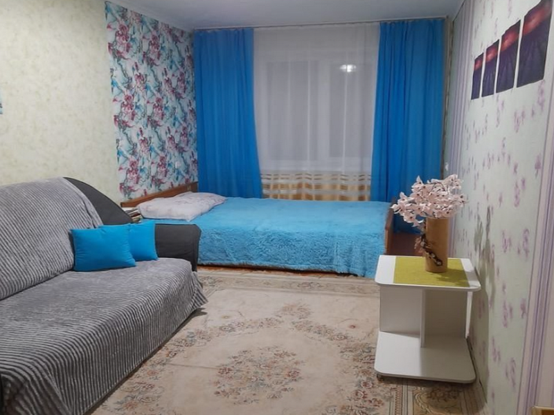 2х-комнатная квартира Мечтателей 8 кв 16 в Усть-Илимске - фото 1