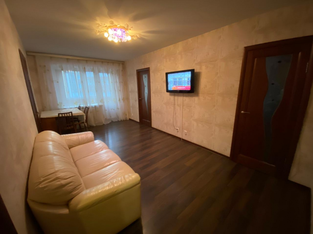 2х-комнатная квартира Павлюхина 112 в Казани - фото 1