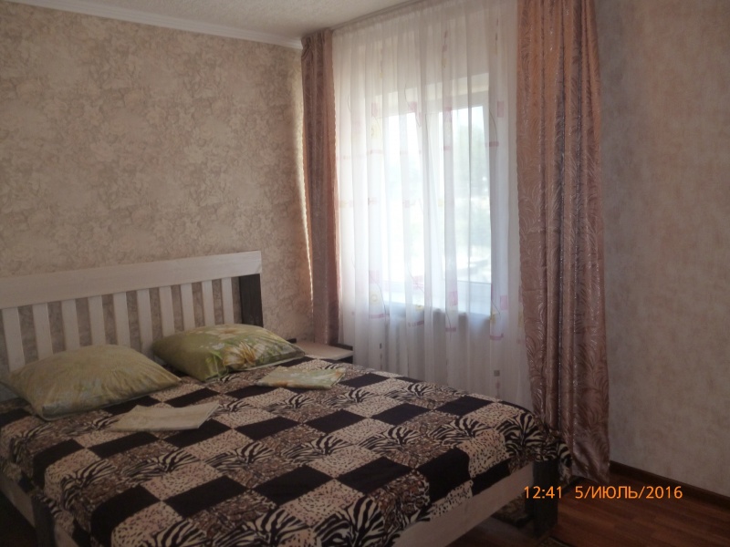 3-комнатная квартира Терская 39 в Анапе - фото 1