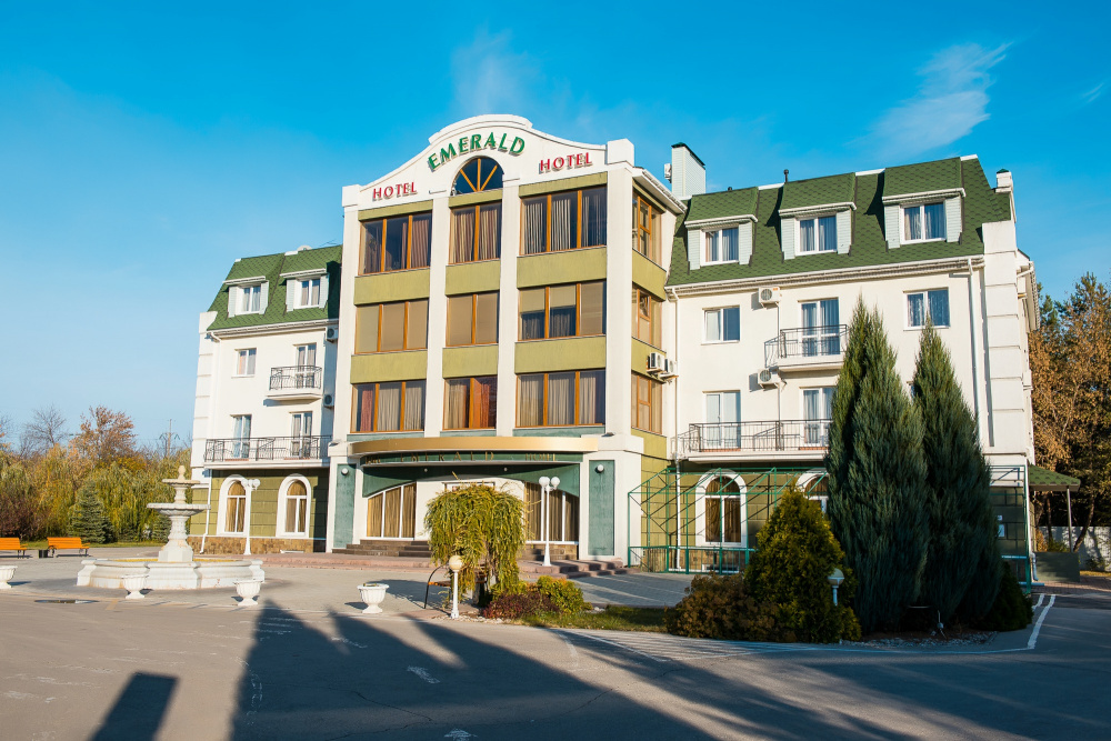 "Эмеральд" отель в Тольятти - фото 1