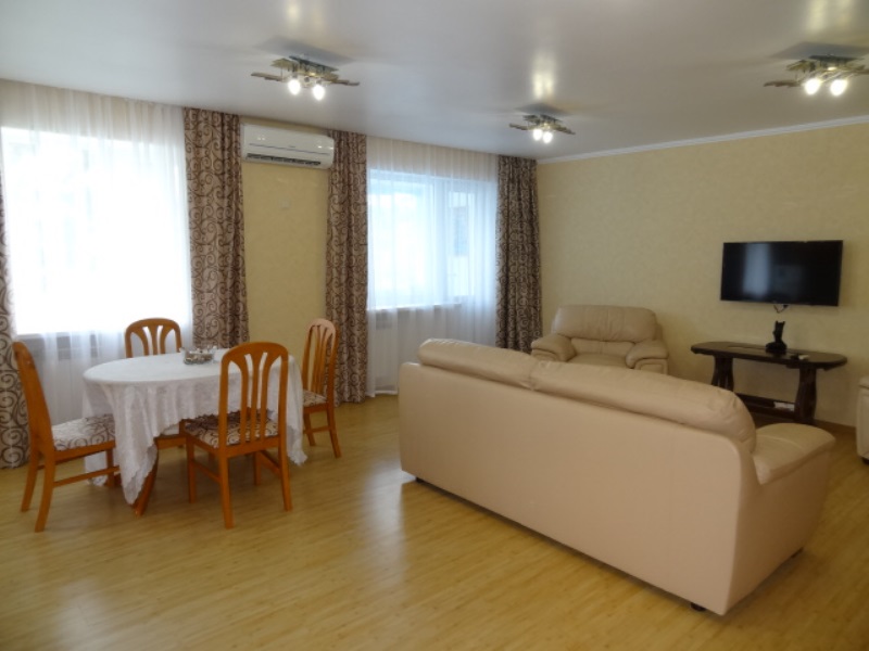 2х-комнатная квартира Грибоедова 25 в Геленджике - фото 6
