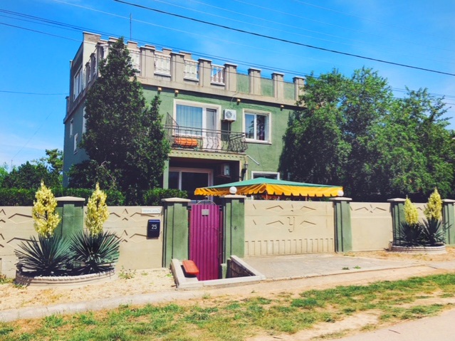 "Минчанка" гостевой дом в с. Оленевка (Черноморское) - фото 1