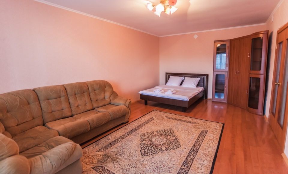 1-комнатная квартира Шиллера 46к3 в Тюмени - фото 1