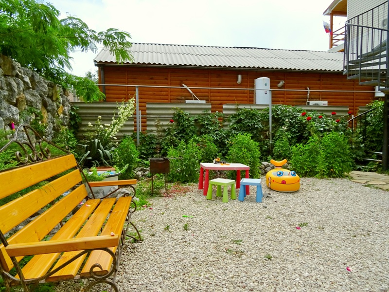 "Эндрю" гостевой дом в Судаке, ул. Сурожская, 102 - фото 5
