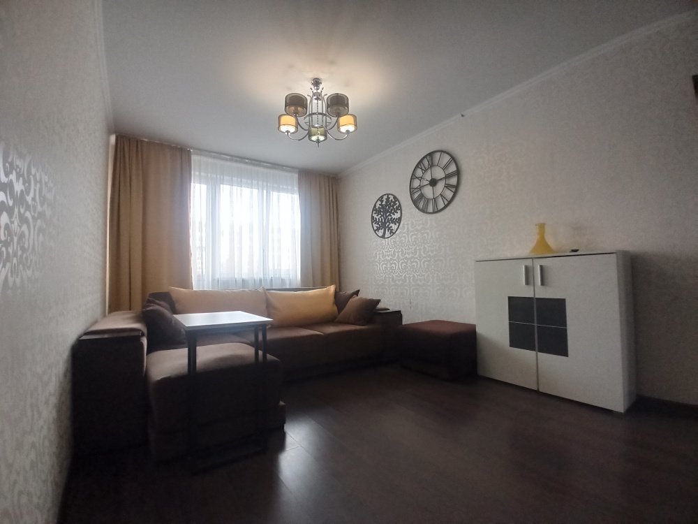 "С Двумя Спальнями" 3х-комнатная квартира в Калининграде - фото 1