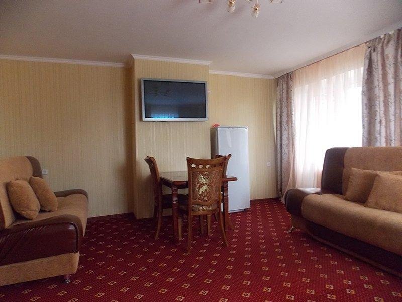 "Уют" гостиница в Куйбышеве - фото 1