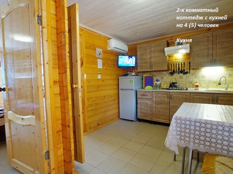 "Деревянные коттеджи На Лазурном" гостевой дом в Благовещенской - фото 11