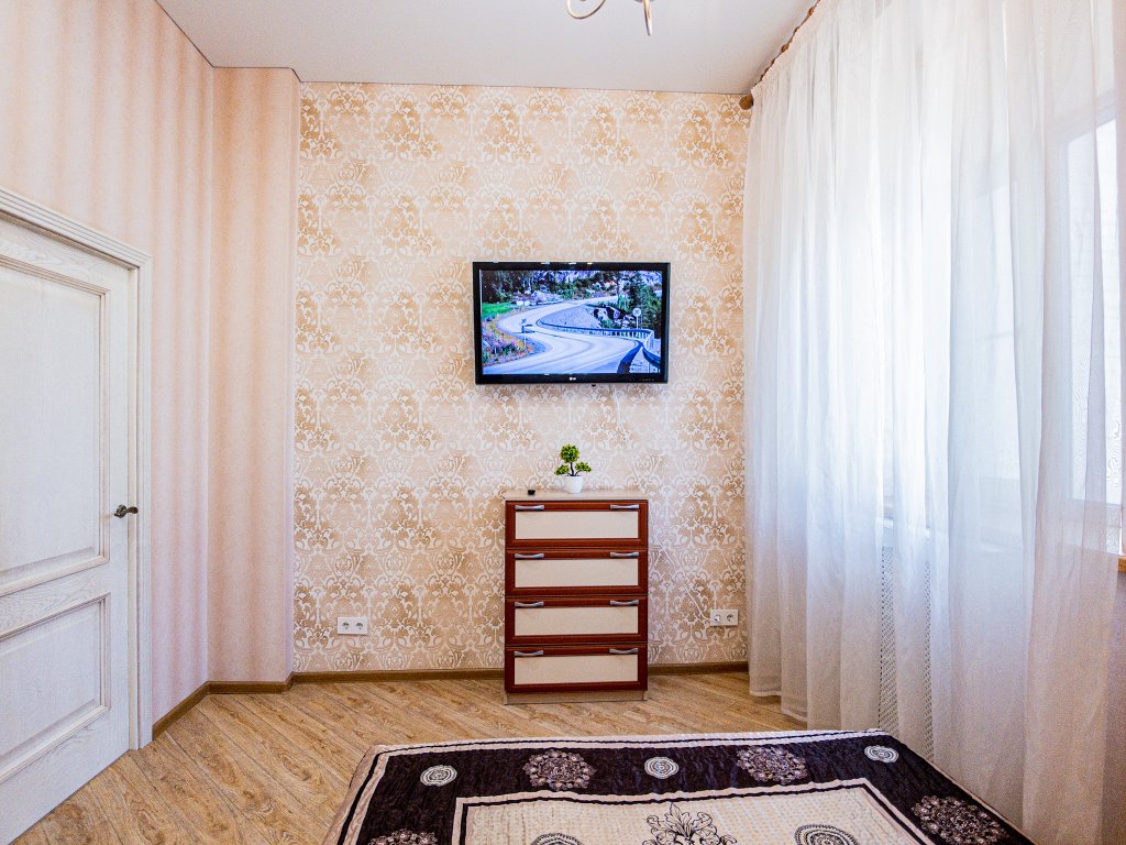 "На Коммунистической" 2х-комнатная квартира в Смоленске - фото 4