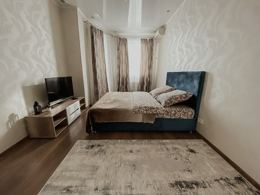 1-комнатная квартира Студенческая 7 в Астрахани - фото 1
