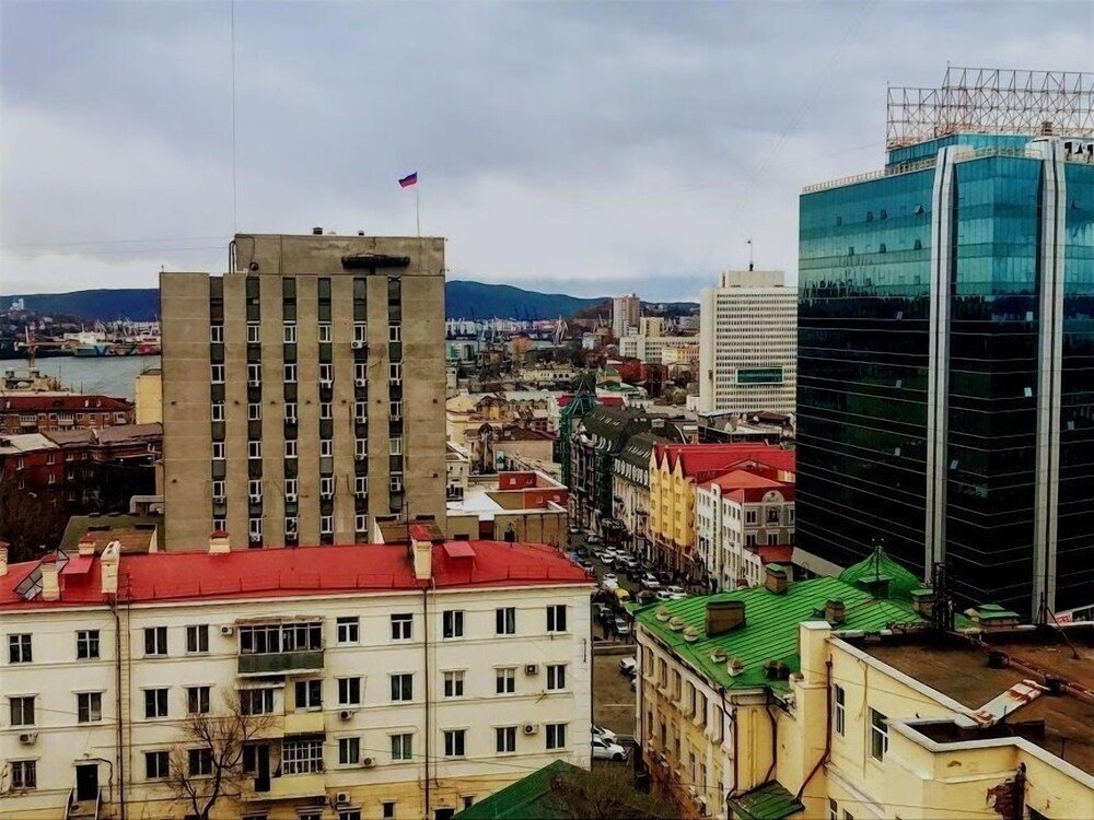 "В центре с прекрасным видом" 2х-комнатная квартира во Владивостоке - фото 11