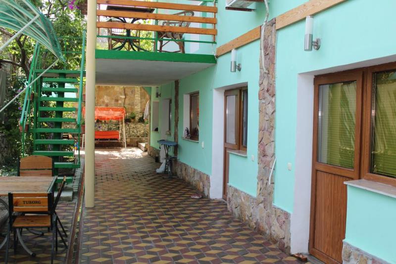 "Калина" гостевой дом в Феодосии - фото 1