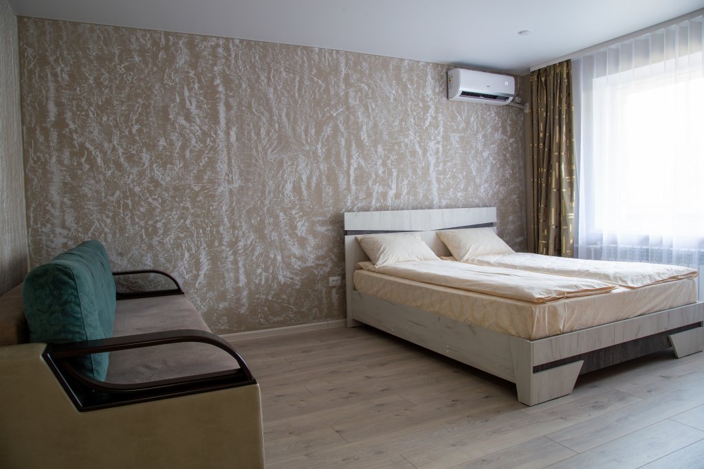 "Рядом с М4" 1-комнатная квартира в Каменск-Шахтинском - фото 1