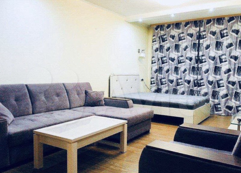 1-комнатная квартира Карла Маркса 75 в Омске - фото 1