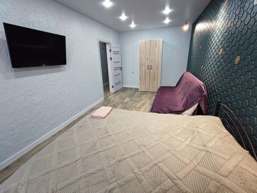 "Люкс" 3х-комнатная квартира в Абакане - фото 3