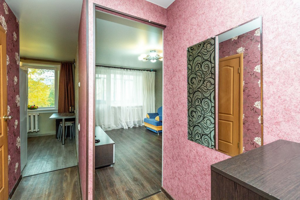 "Район ЖД" 1-комнатная квартира в Сургуте - фото 2