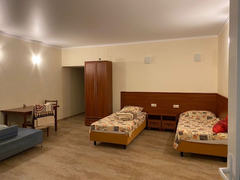 "Апартаменты на Набережной 24" гостевой дом в Алуште - фото 5