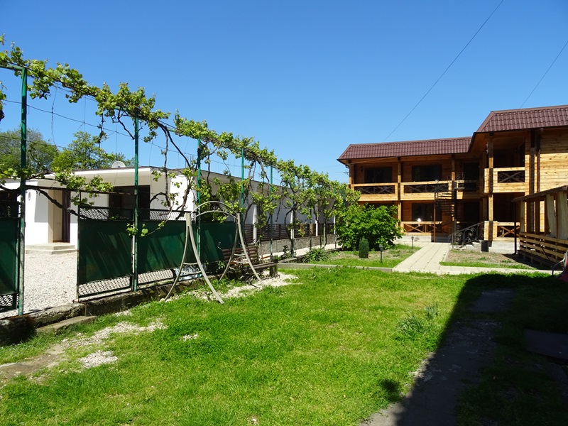"Сириус" мини-гостиница в п. Лдзаа (Пицунда), ул. Нозадзе, 36 - фото 1