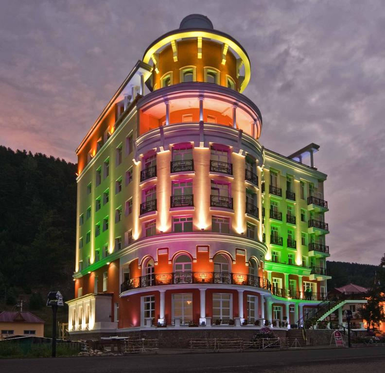 "Маяк" отель в п. Листвянка (Иркутск) - фото 1