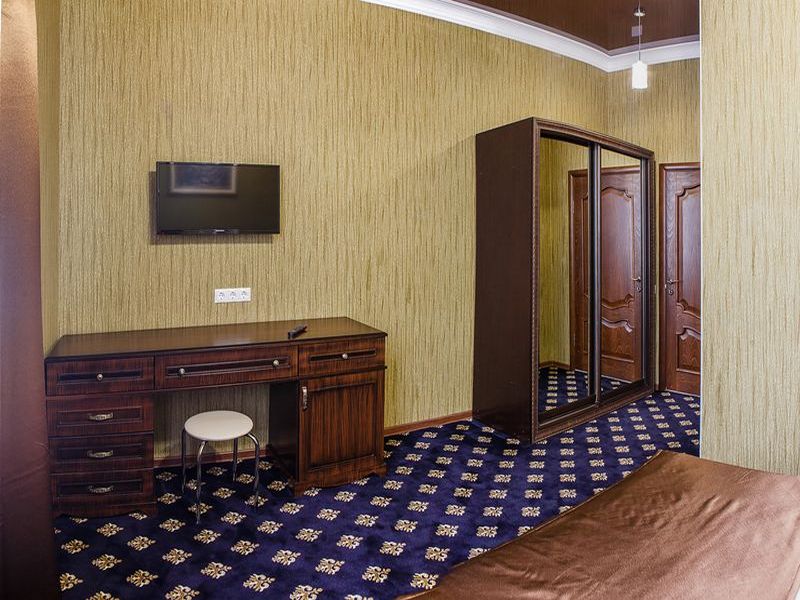"Гранд Отель" отель в Будённовске - фото 14