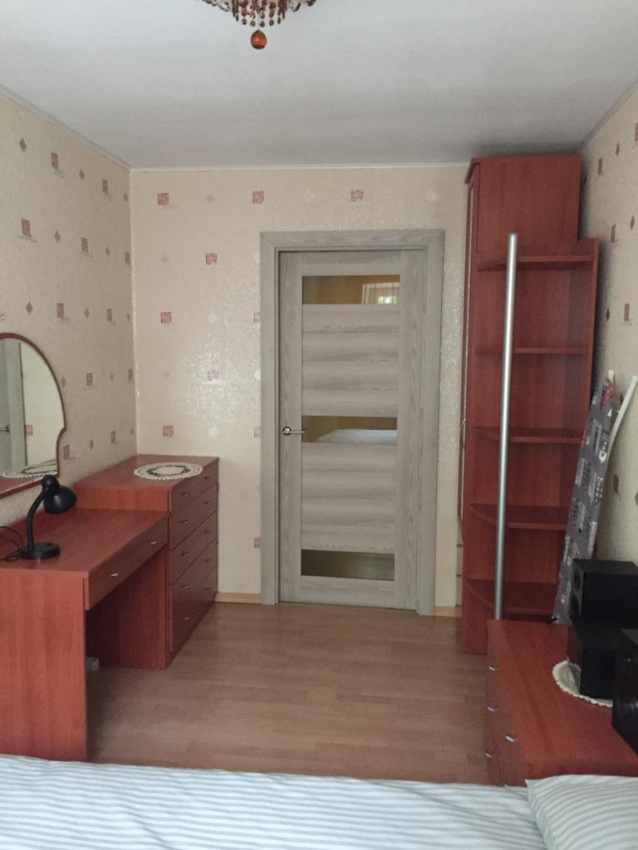2х-комнатная квартира Дзержинского 8 в Мурманске - фото 11