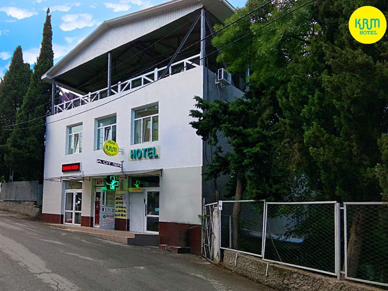 "KRM hotel" мини-гостиница в Алуште, ул. Октябрьская, 4 - фото 1