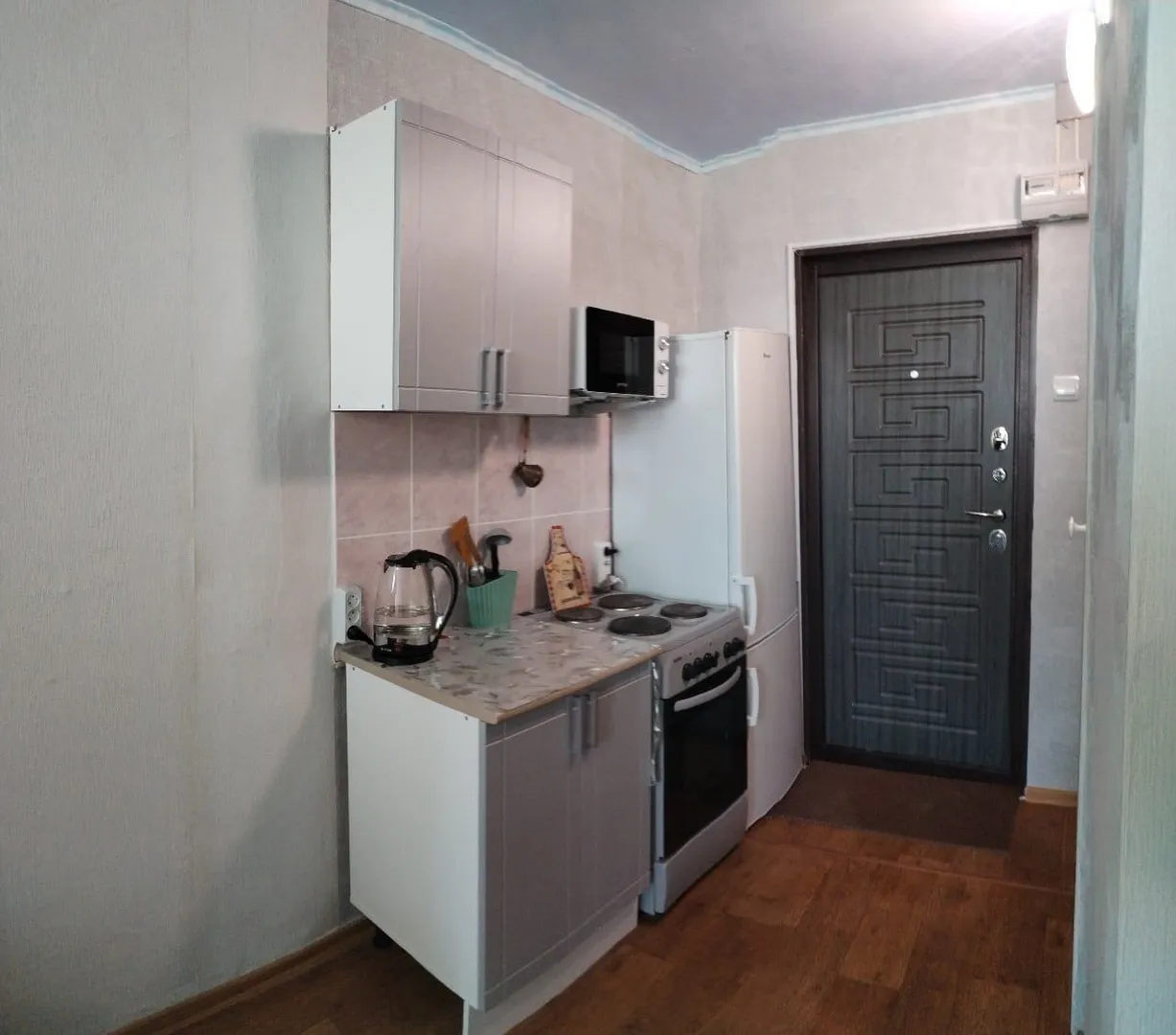 "Уютная после ремонта" 1-комнатная квартира в Лесозаводске - фото 2