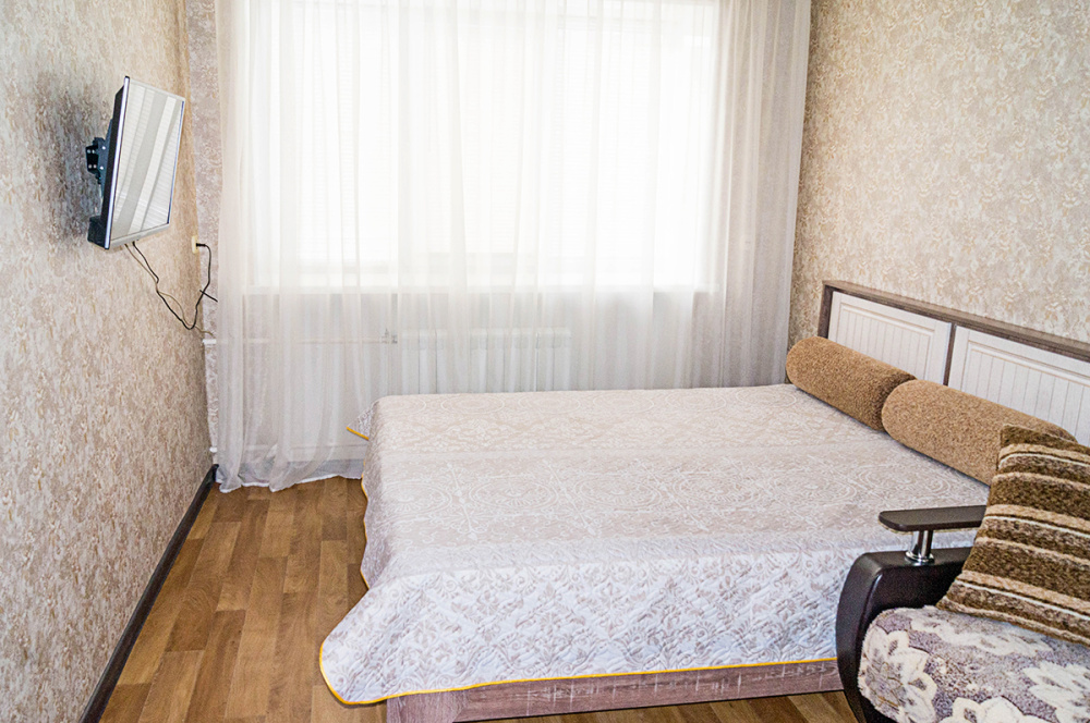 1-комнатная квартира Красноармейская 138 в Кемерово - фото 1