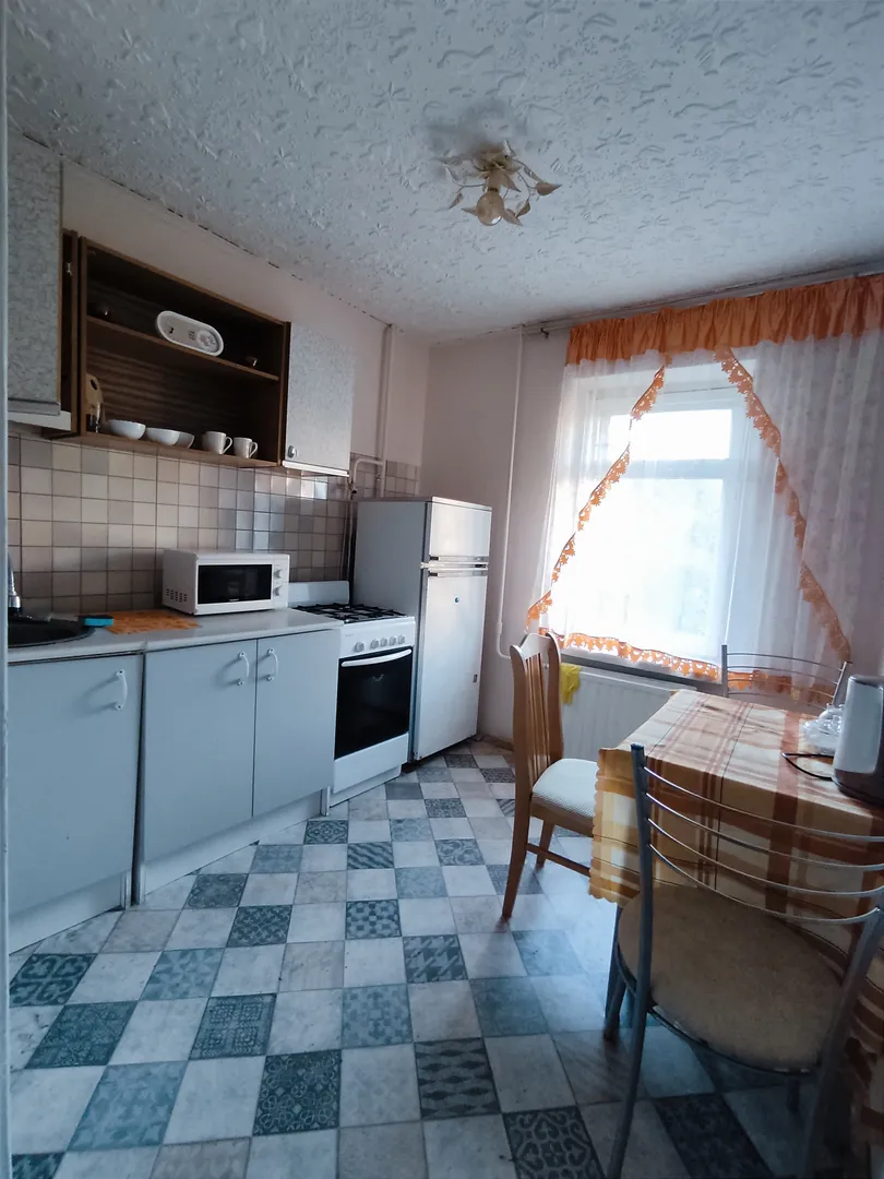 "С маленьким балконом" 1-комнатная квартира в Зеленогорске - фото 1