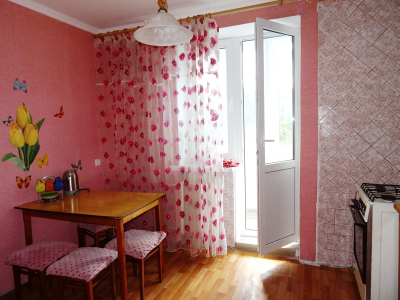 3х-комнатная квартира Старшинова 21 в Феодосии - фото 3