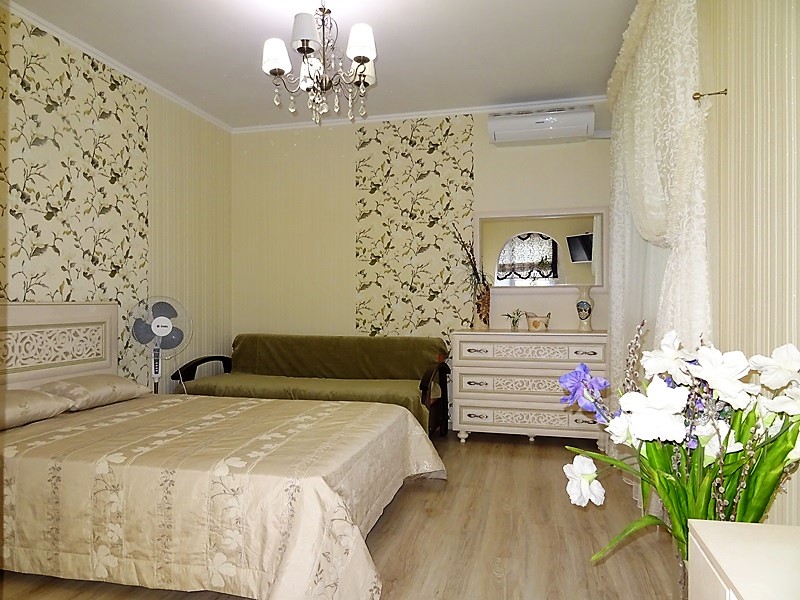 1-комнатная квартира на земле Вити Коробкова 44 кв 1 в Евпатории - фото 6