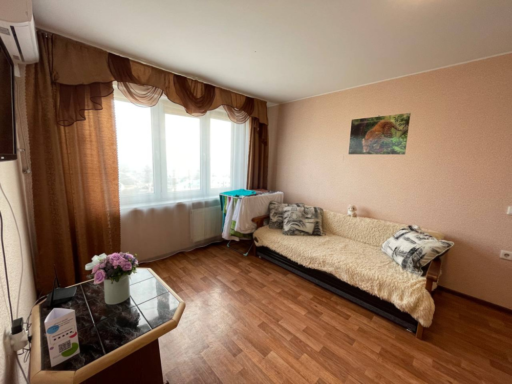 2х-комнатная квартира Надежды 1 в Крымске - фото 7