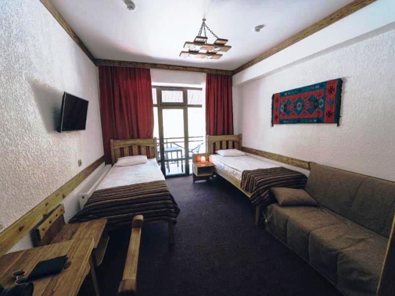 "Rahat" отель в Архызе - фото 1